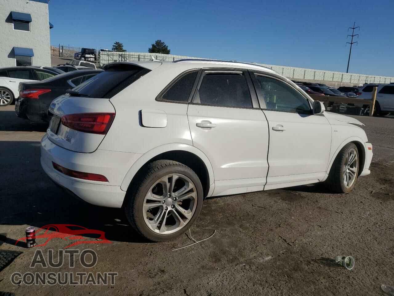 AUDI Q3 2018 - WA1ECCFS7JR015657