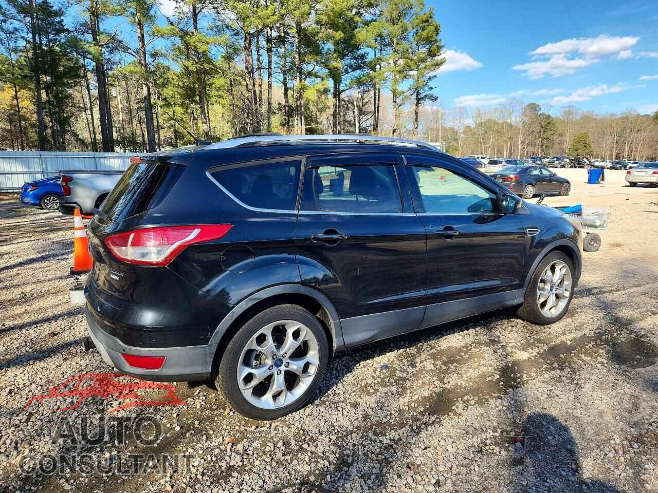 FORD ESCAPE 2013 - 1FMCU9J97DUA19545