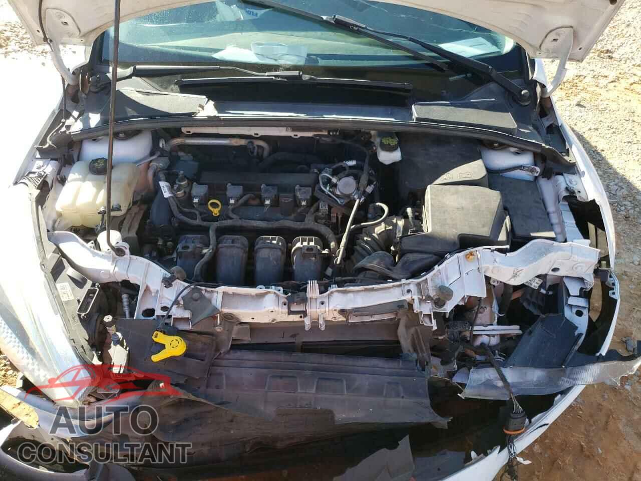 FORD FOCUS 2018 - 1FADP3F23JL220312