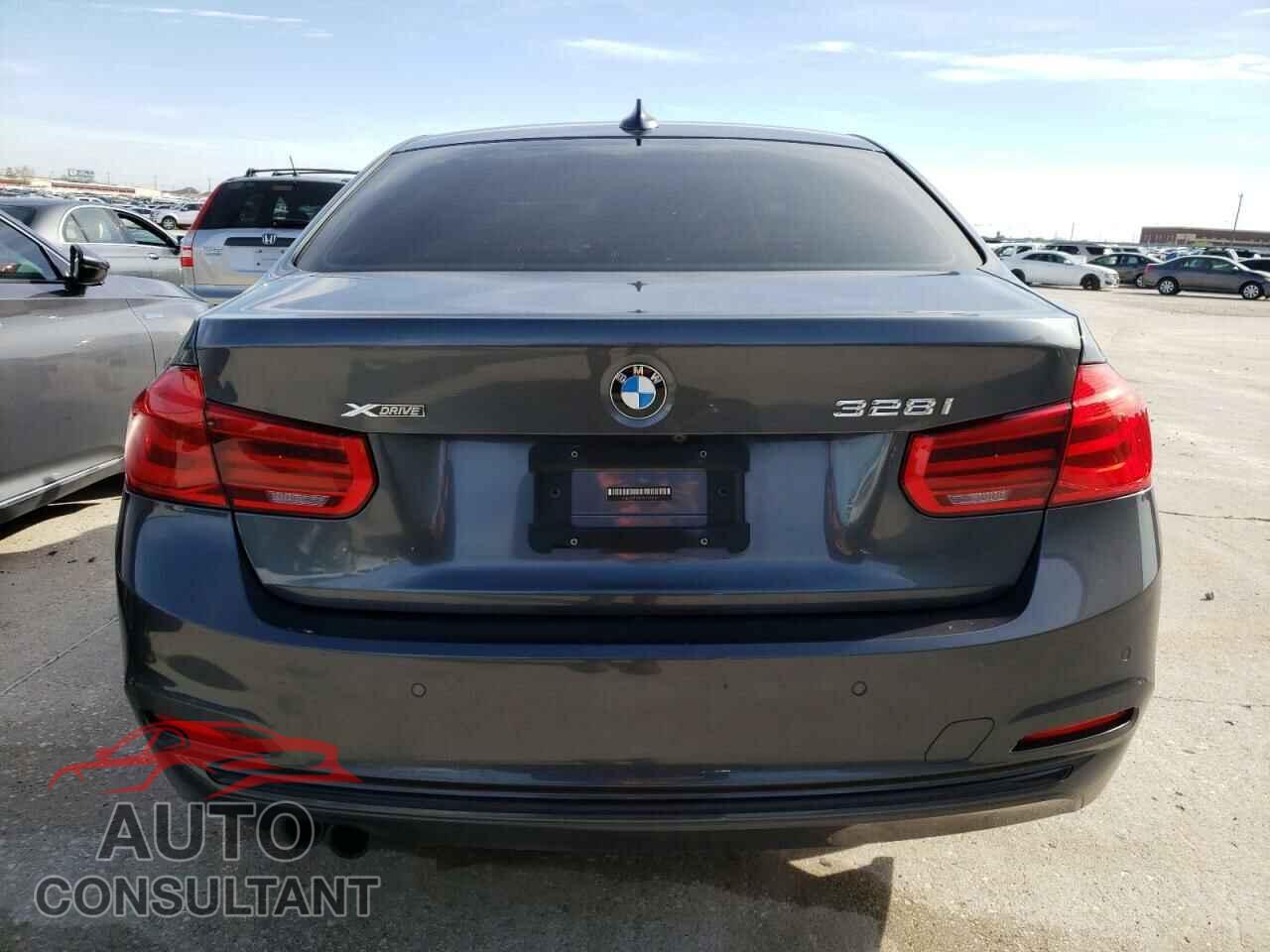 BMW 3 SERIES 2016 - WBA8E3G56GNT26113
