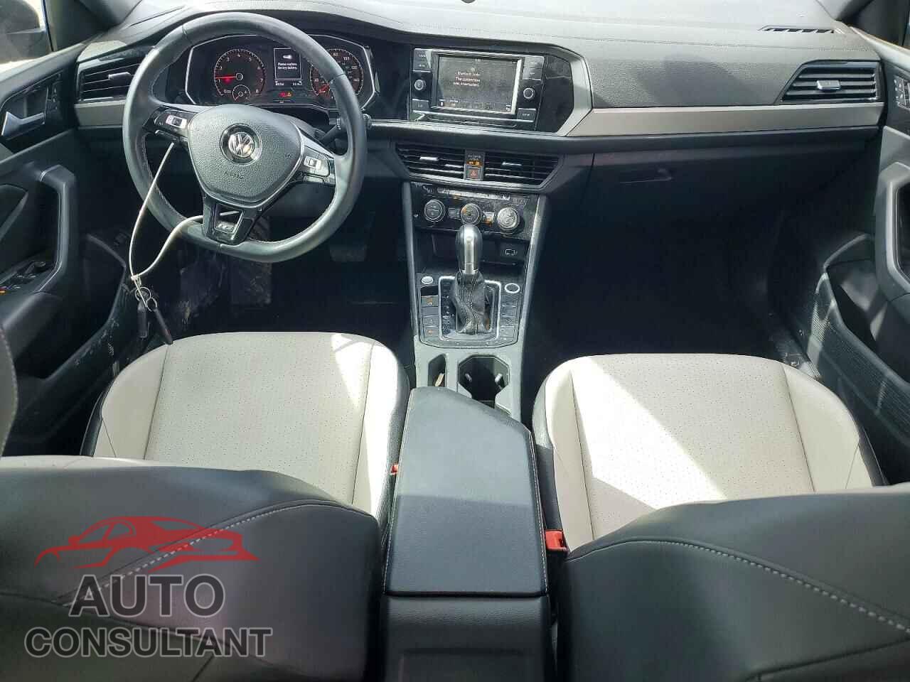 VOLKSWAGEN JETTA 2019 - 3VWC57BU3KM062304