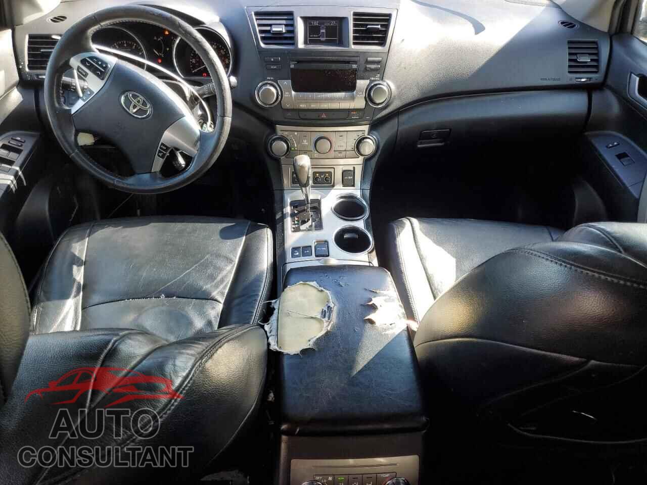 TOYOTA HIGHLANDER 2012 - 5TDBK3EH5CS127346