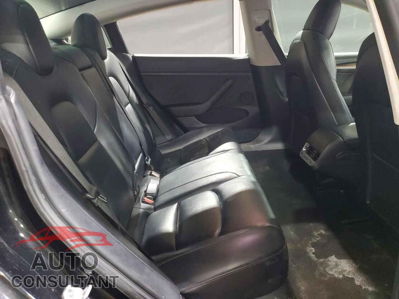 TESLA MODEL 3 2022 - 5YJ3E1EA7NF370005
