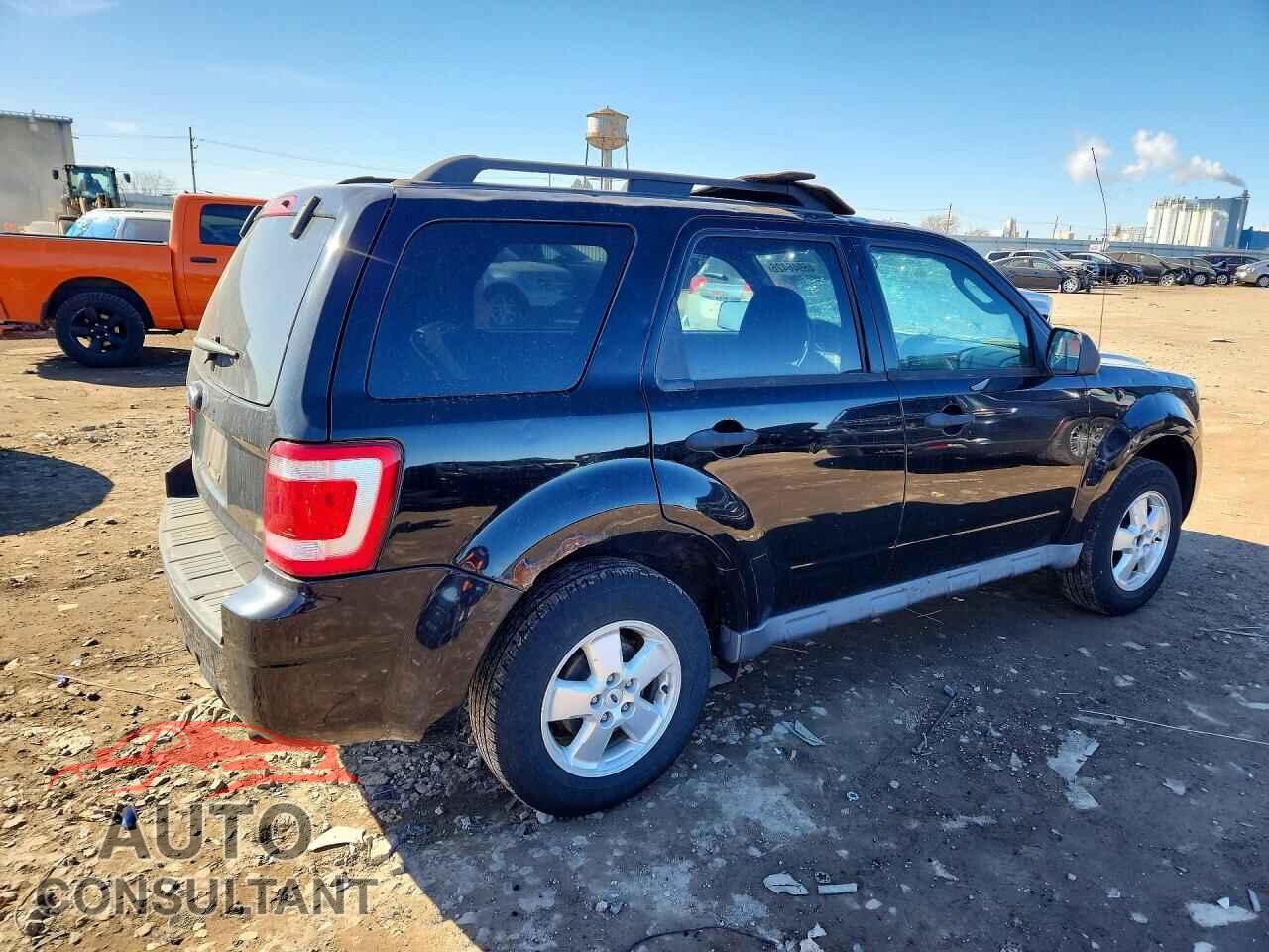 FORD ESCAPE 2009 - 1FMCU03799KB39860