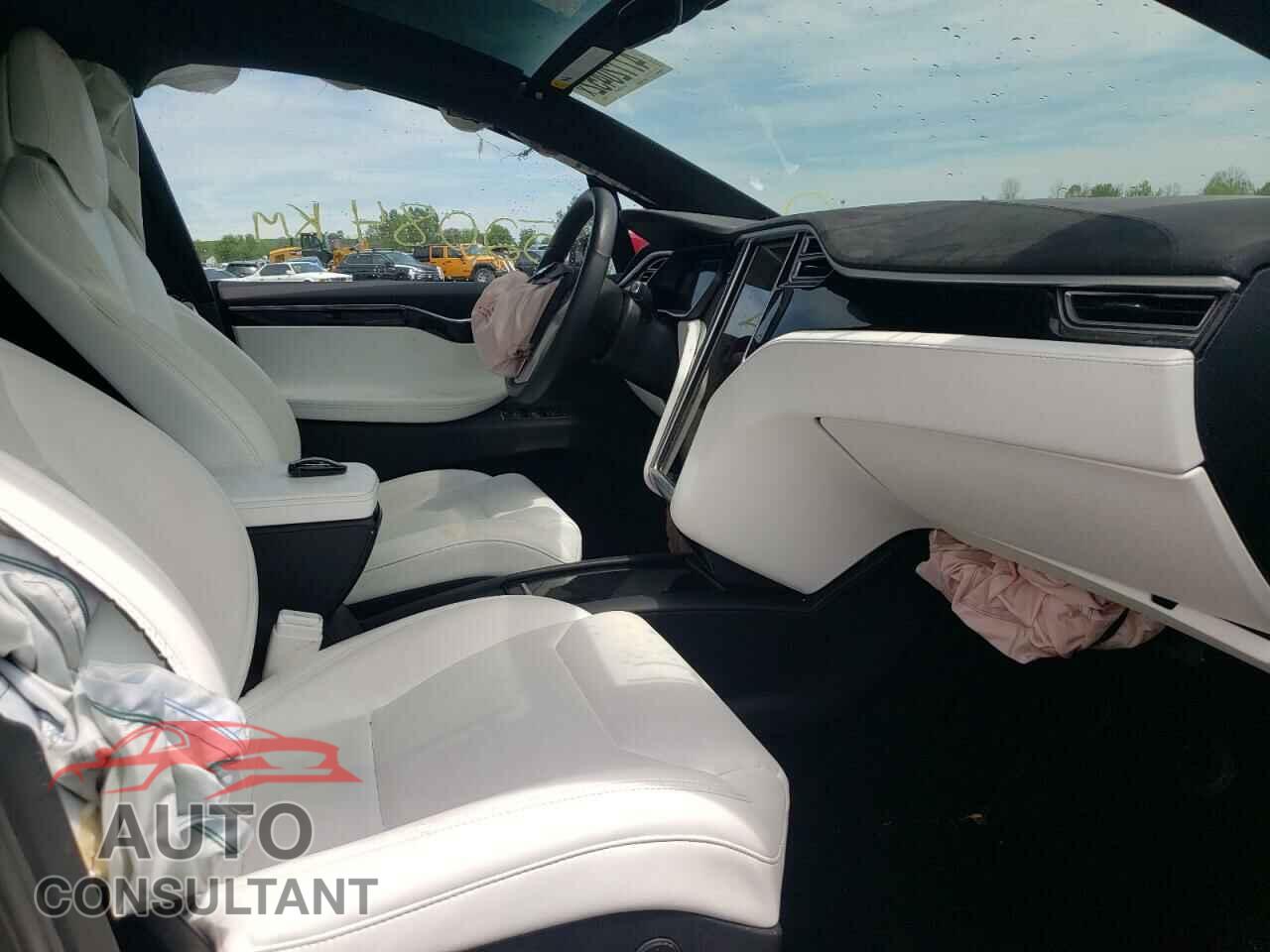 TESLA MODEL X 2017 - 5YJXCAE2XHF055252