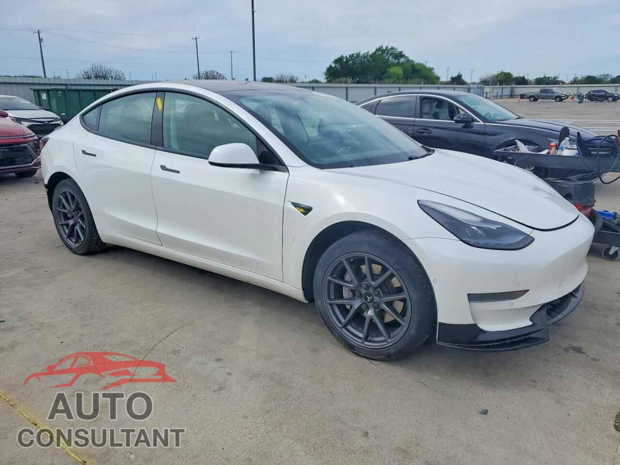 TESLA MODEL 3 2021 - 5YJ3E1EA4MF048081