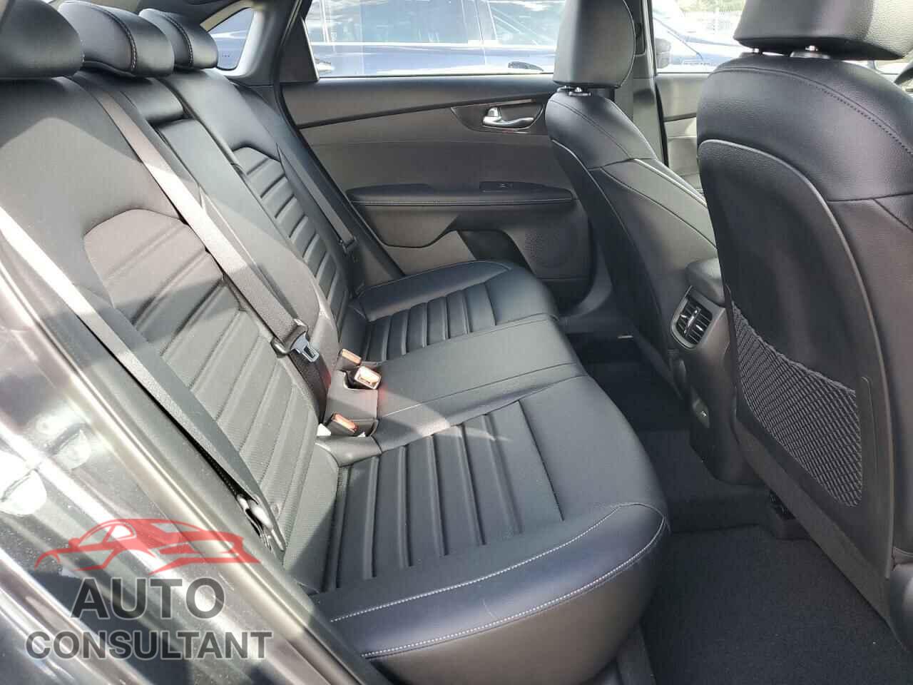 KIA FORTE 2023 - 3KPF54AD6PE618008