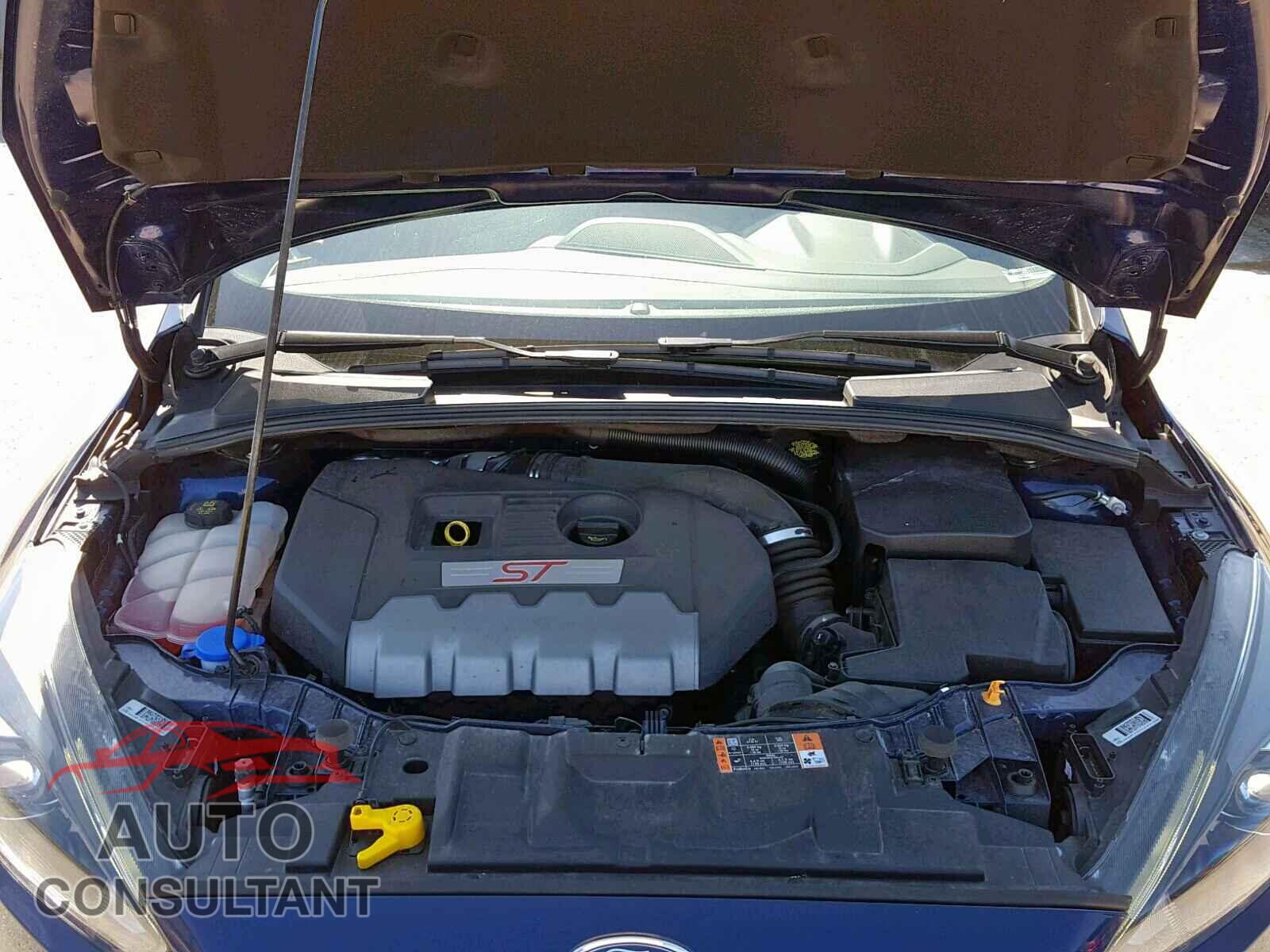 FORD FOCUS 2017 - 1FADP3L99HL328901