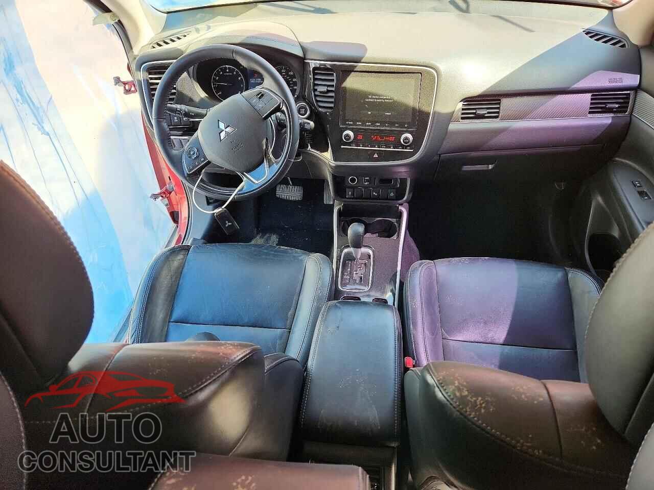 MITSUBISHI OUTLANDER 2020 - JA4AD3A32LZ031814