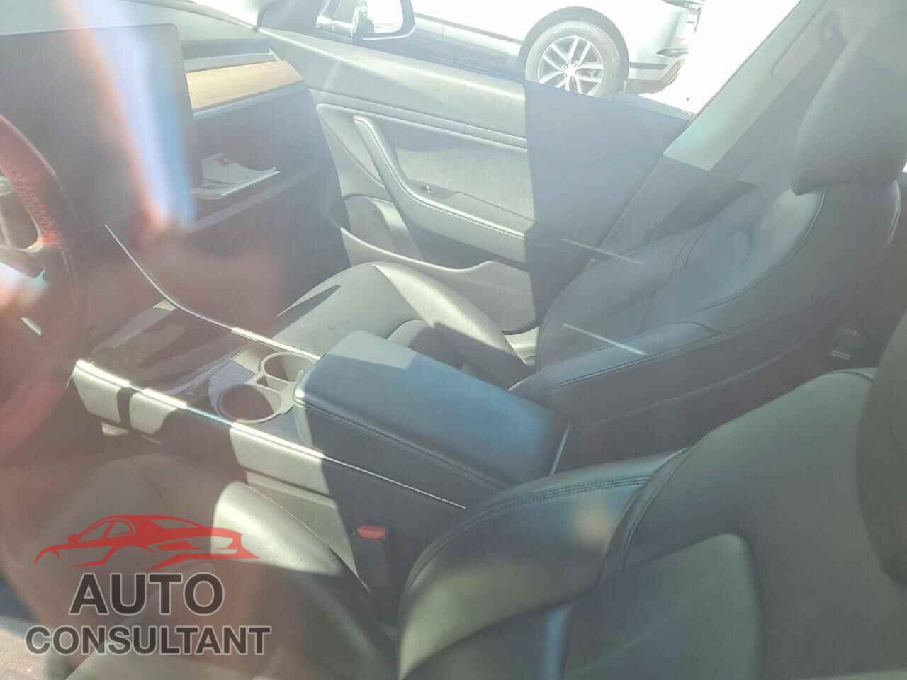TESLA MODEL 3 2018 - 5YJ3E1EA7JF171613