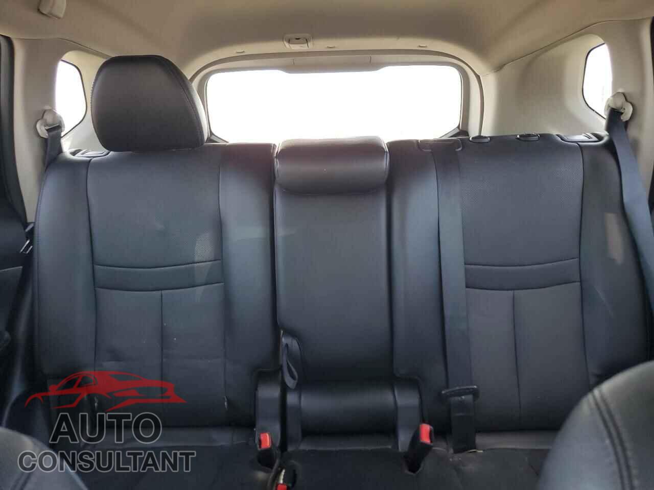 NISSAN ROGUE 2016 - 5N1AT2MVXGC766254