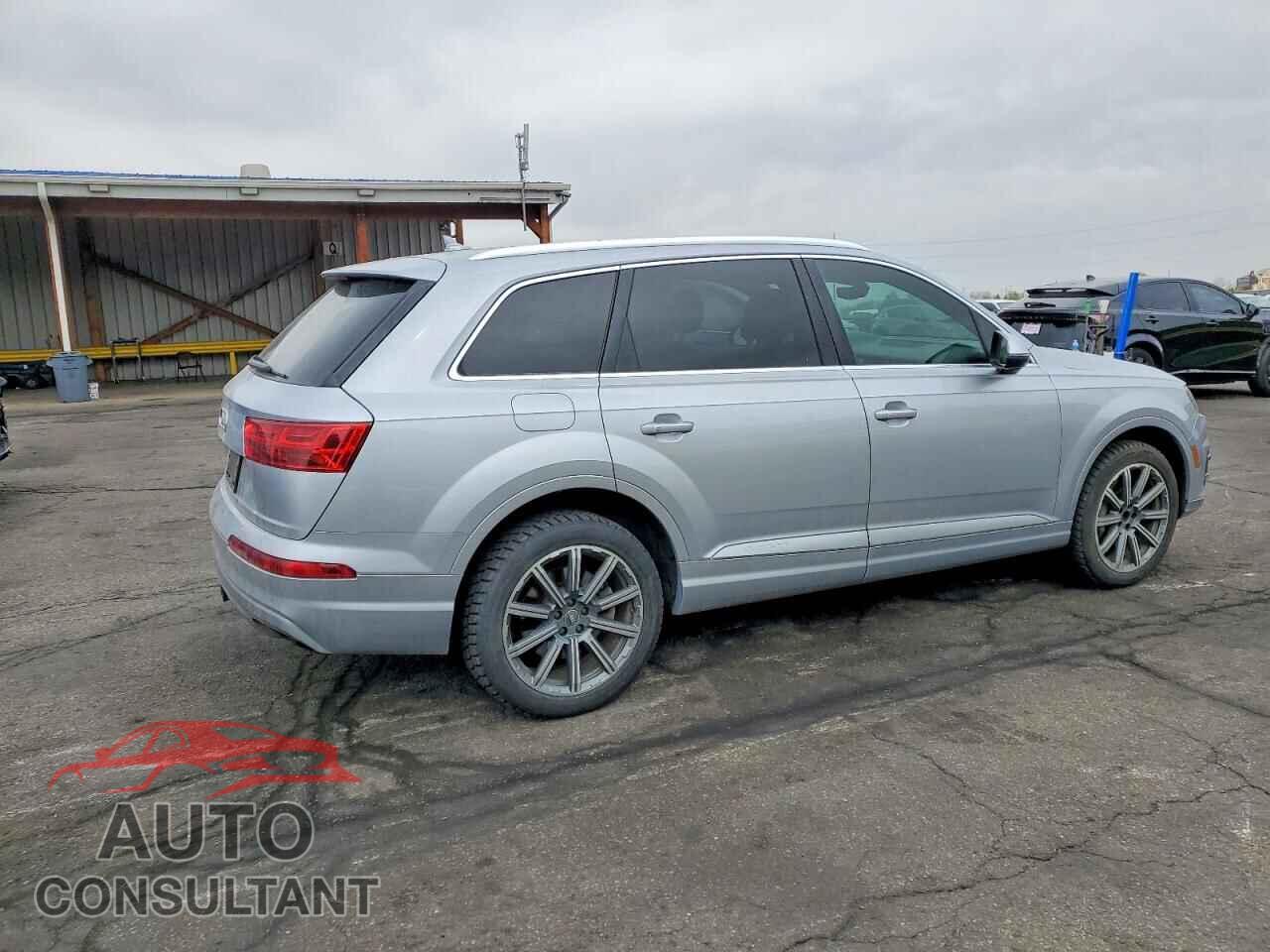 AUDI Q7 2019 - WA1LAAF70KD002423