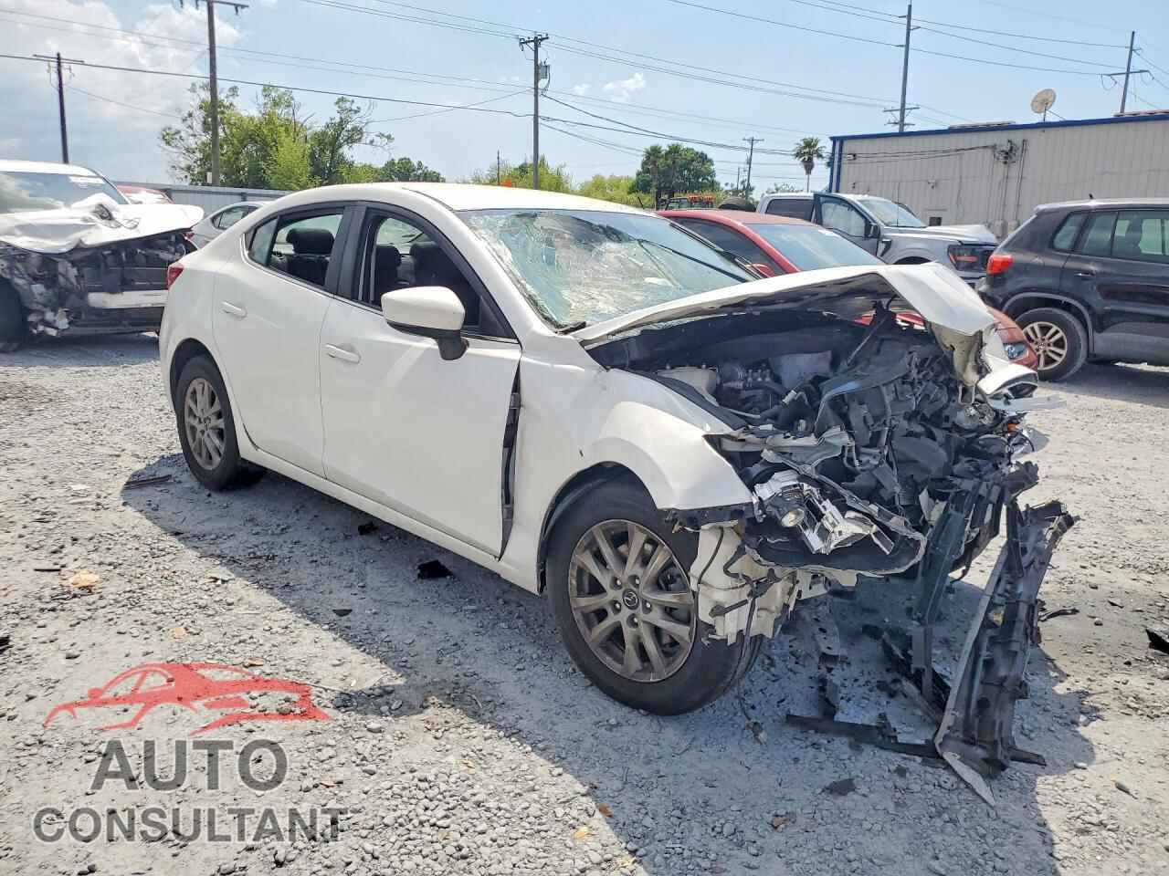 MAZDA 3 2017 - 3MZBN1U7XHM121406