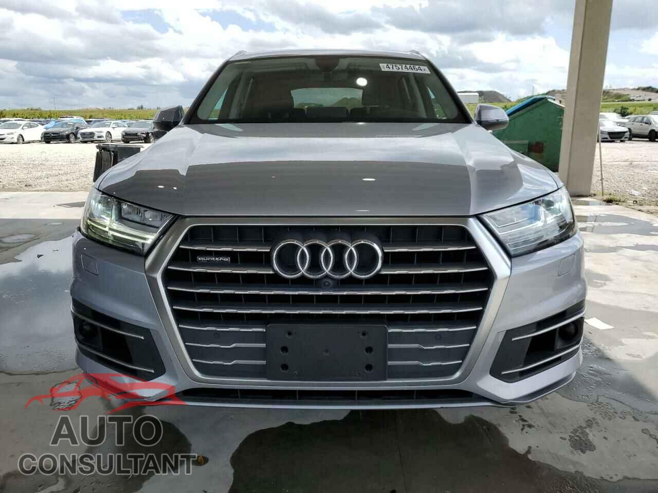 AUDI Q7 2018 - WA1VAAF71JD014491