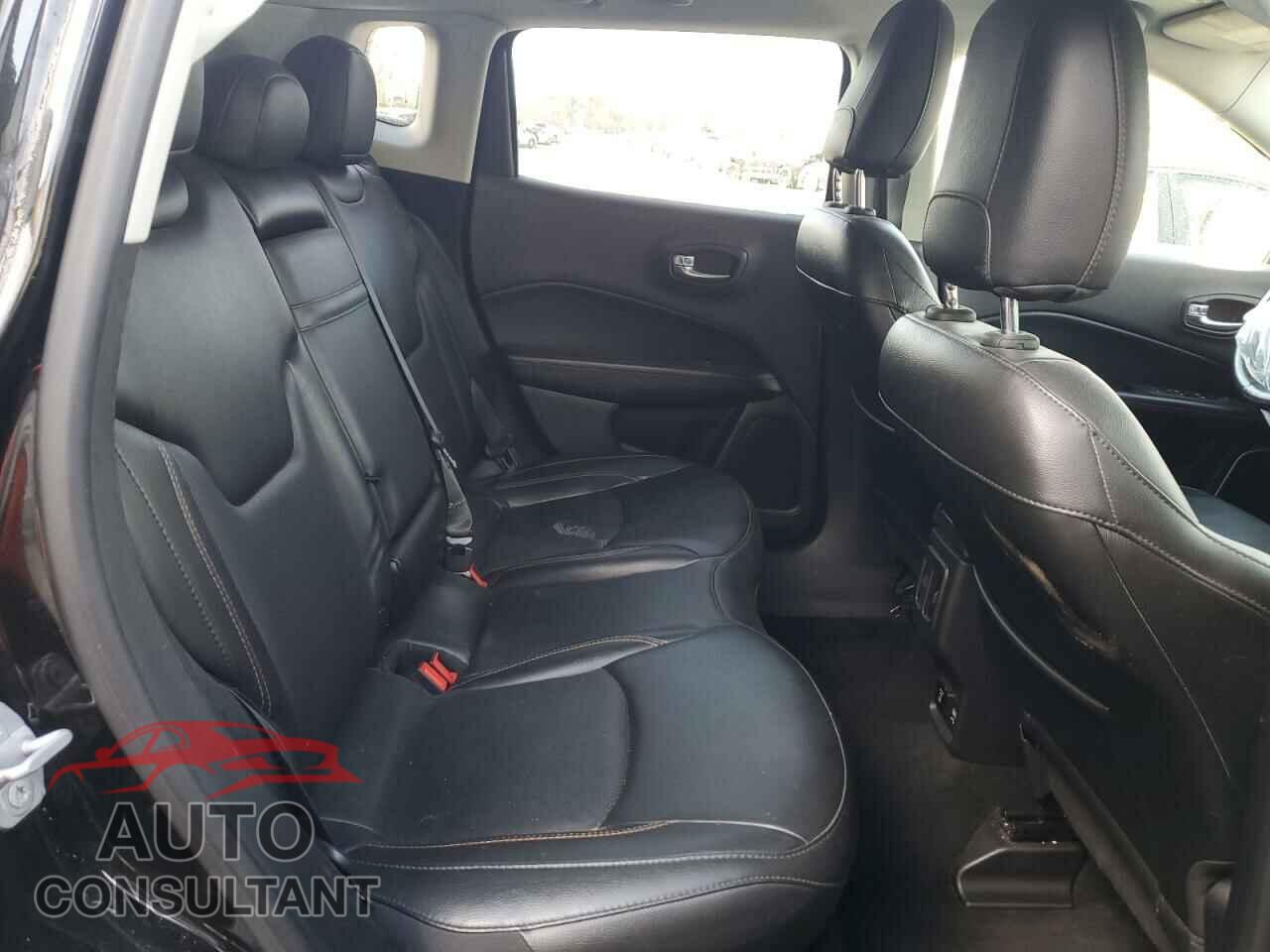 JEEP COMPASS 2019 - 3C4NJCCB7KT676145