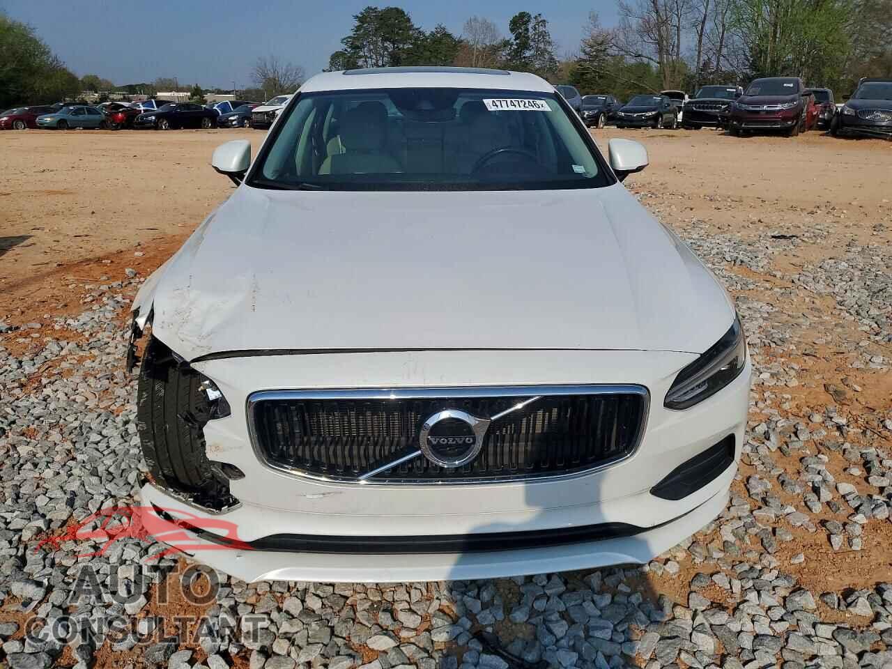 VOLVO S90 2018 - LVY982MK8JP034597