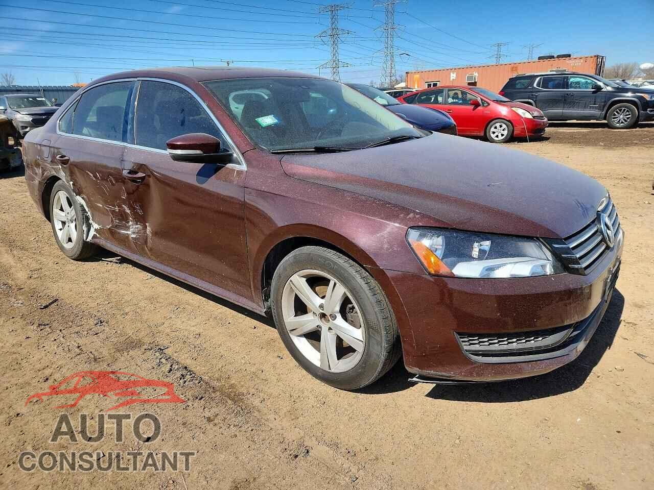 VOLKSWAGEN PASSAT 2013 - 1VWBP7A35DC109755