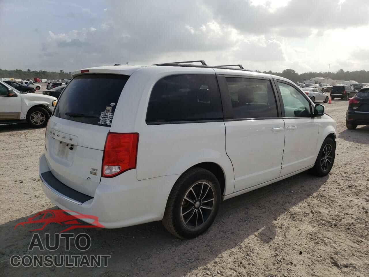 DODGE GRAND CARA 2018 - 2C4RDGEG7JR209740