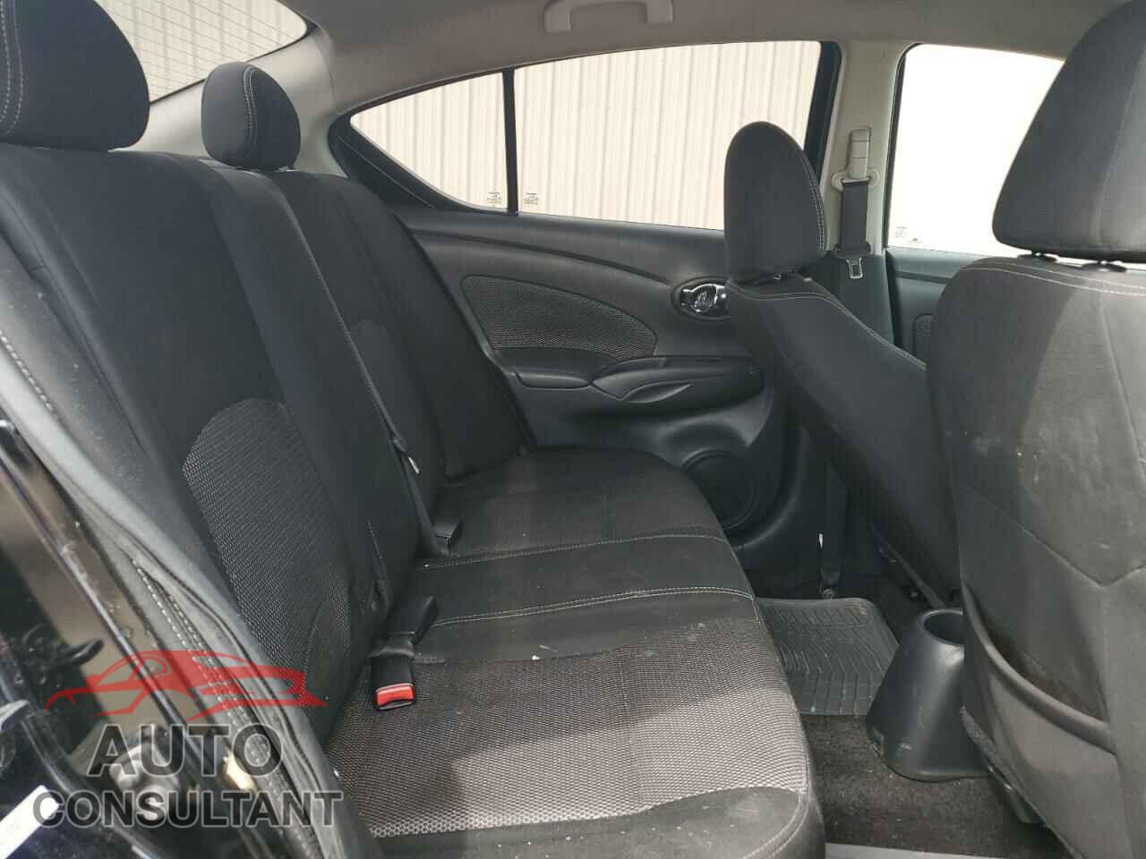 NISSAN VERSA 2019 - 3N1CN7AP3KL809584