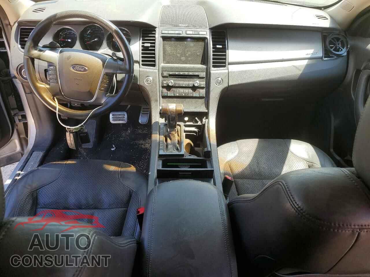 FORD TAURUS 2010 - 1FAHP2KT5AG118075