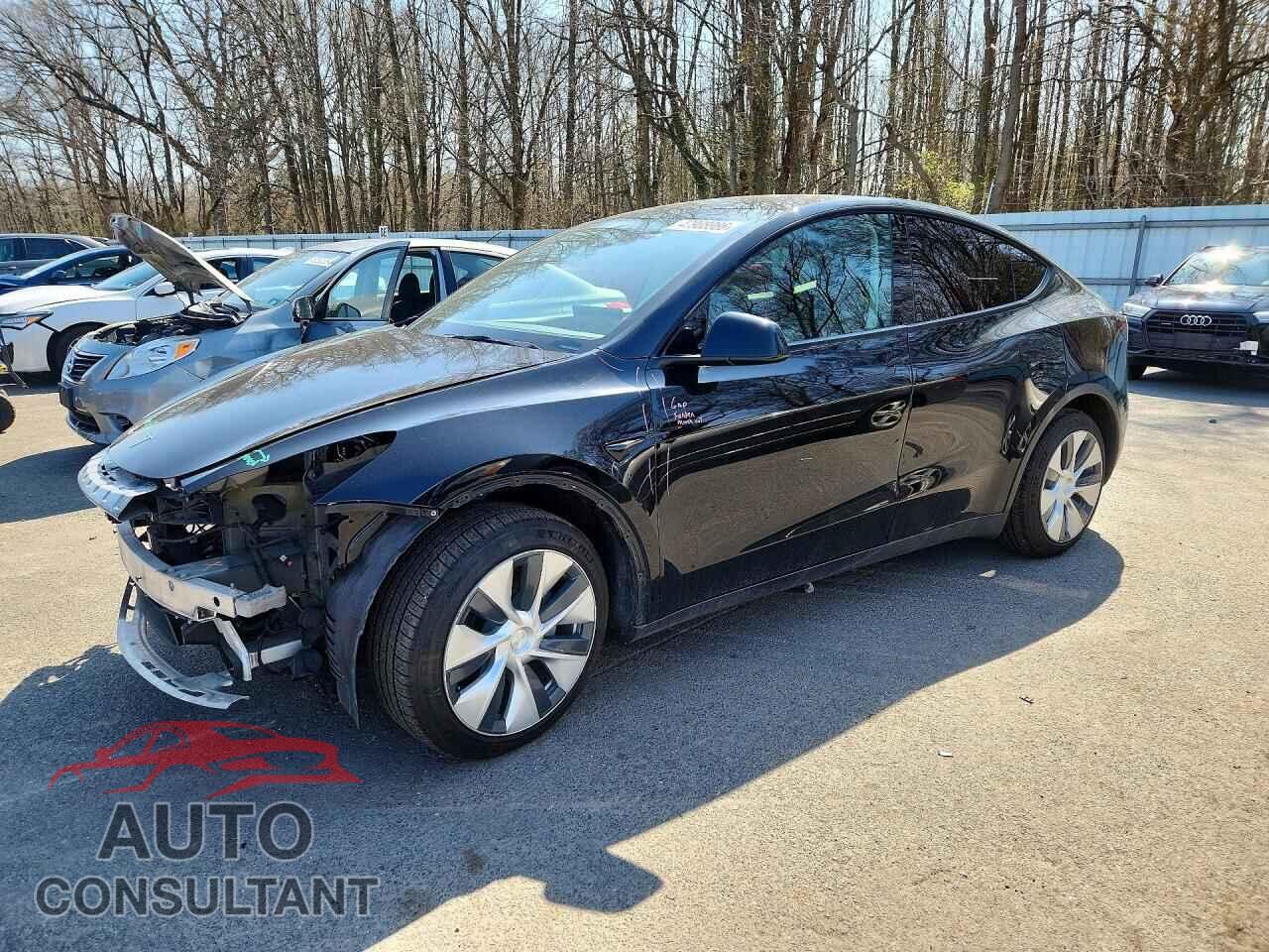 TESLA MODEL Y 2021 - 5YJYGDEE3MF089399