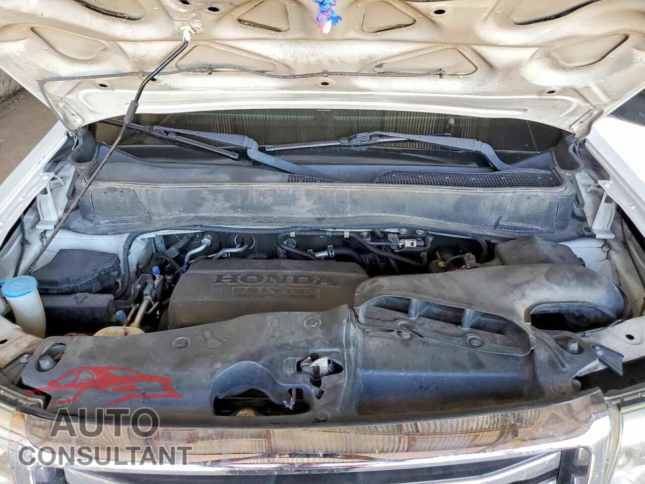 HONDA PILOT 2014 - 5FNYF3H24EB001444