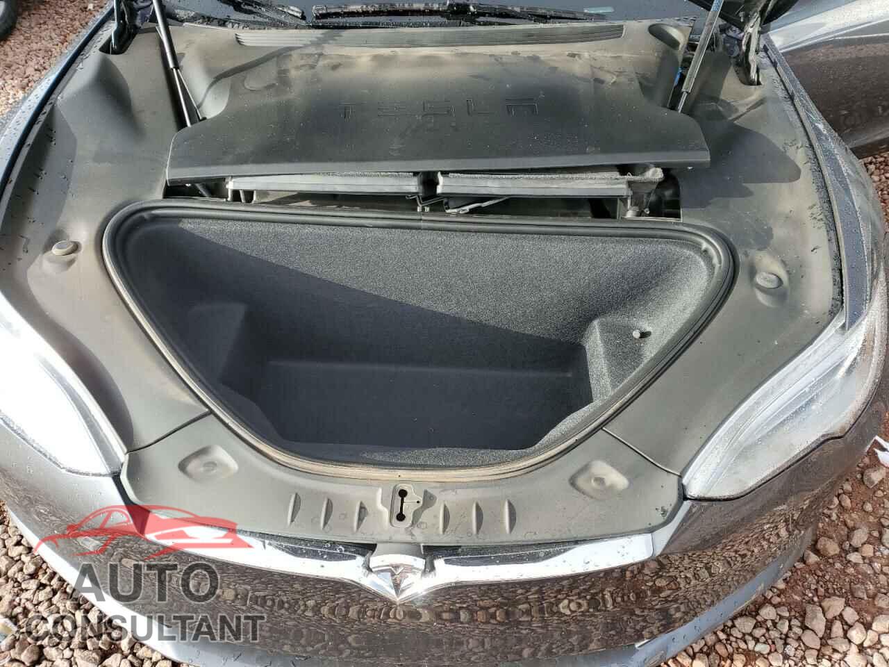 TESLA MODEL S 2018 - 5YJSA1E22JF297104