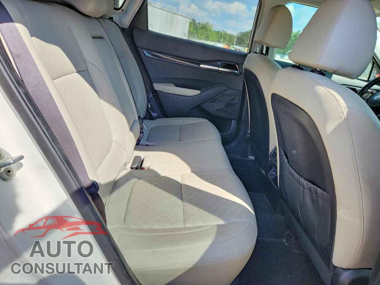 KIA SELTOS 2021 - KNDERCAA4M7127853