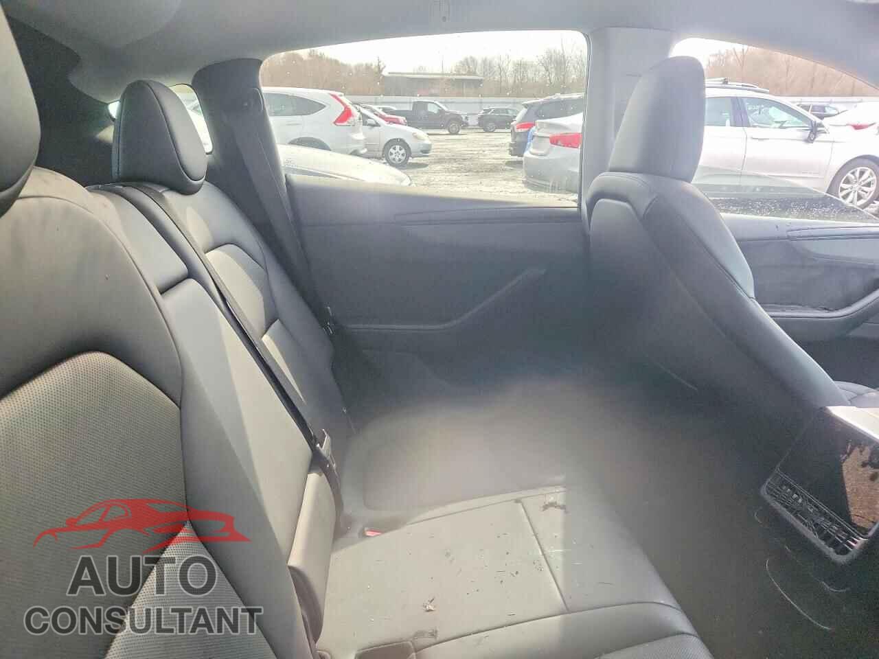 TESLA MODEL Y 2026 - 7SAYGDEE8TA456845