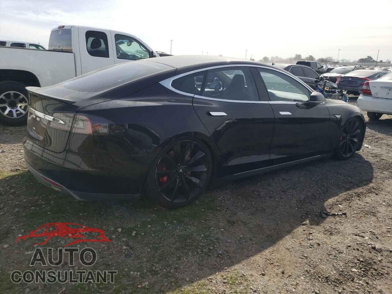 TESLA MODEL S 2013 - 5YJSA1CP4DFP27573
