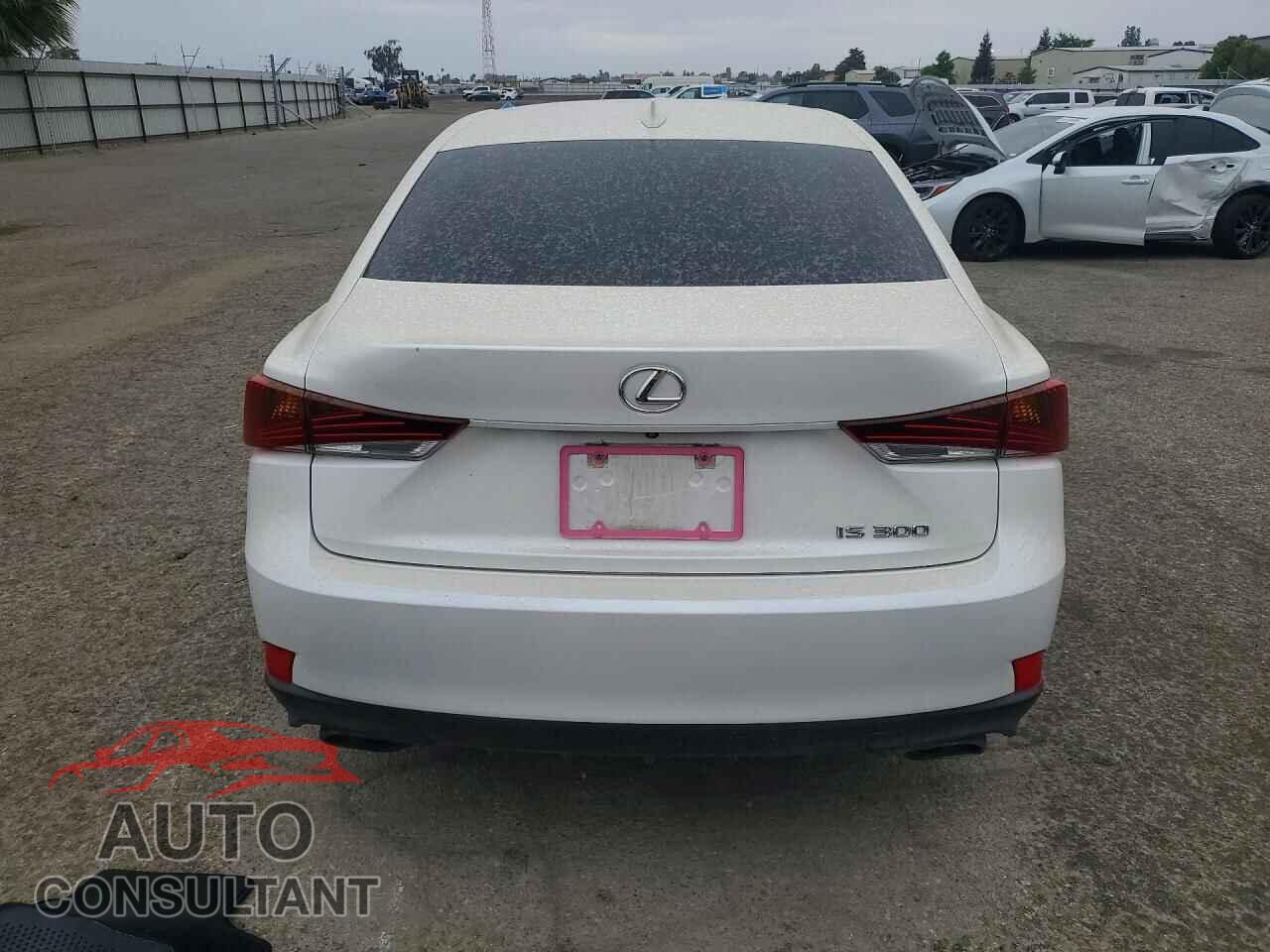 LEXUS IS 2018 - JTHBA1D24J5083913