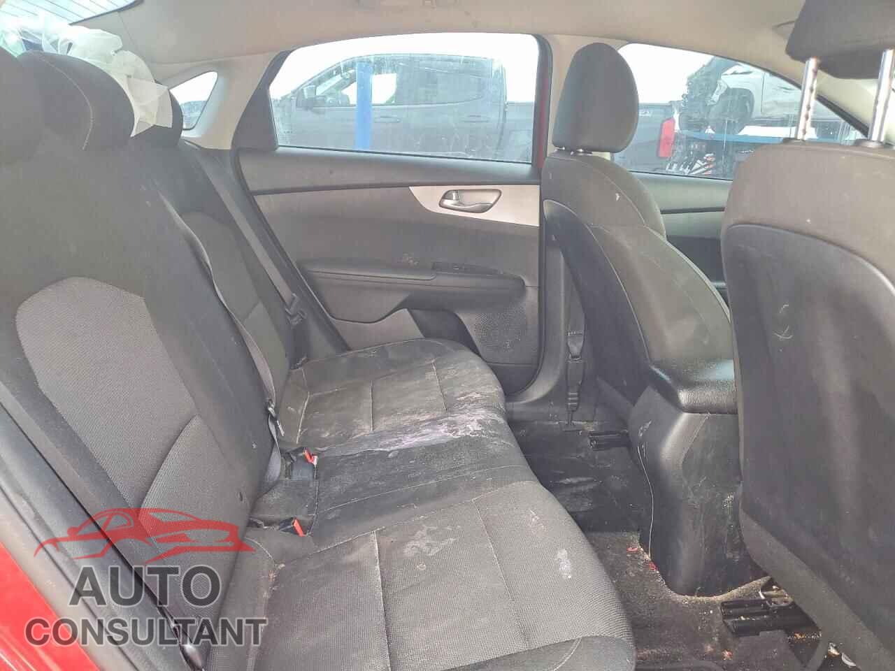 KIA FORTE 2023 - 3KPF24AD5PE671646