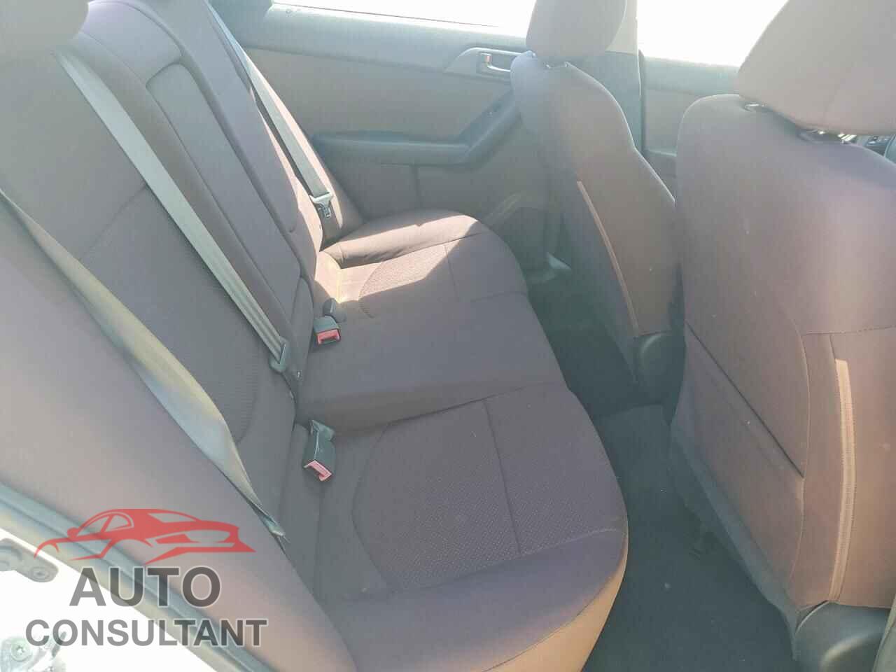 KIA FORTE 2010 - KNAFU4A22A5063298