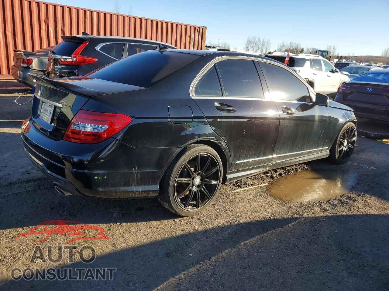 MERCEDES-BENZ C-CLASS 2014 - WDDGF8AB3EG219728