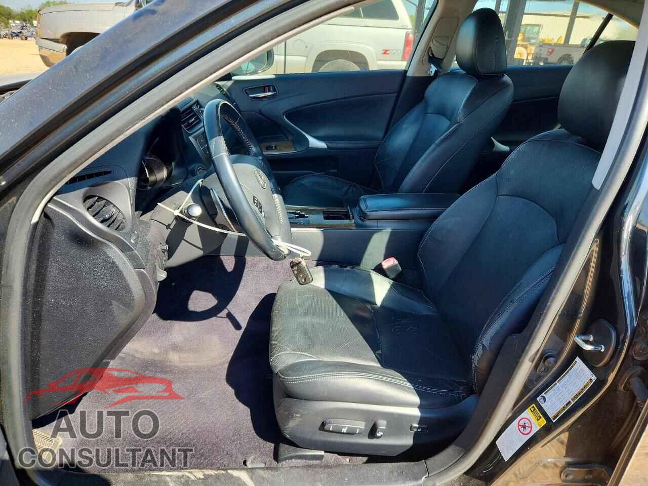 LEXUS IS 2010 - JTHCF5C2XA5040501