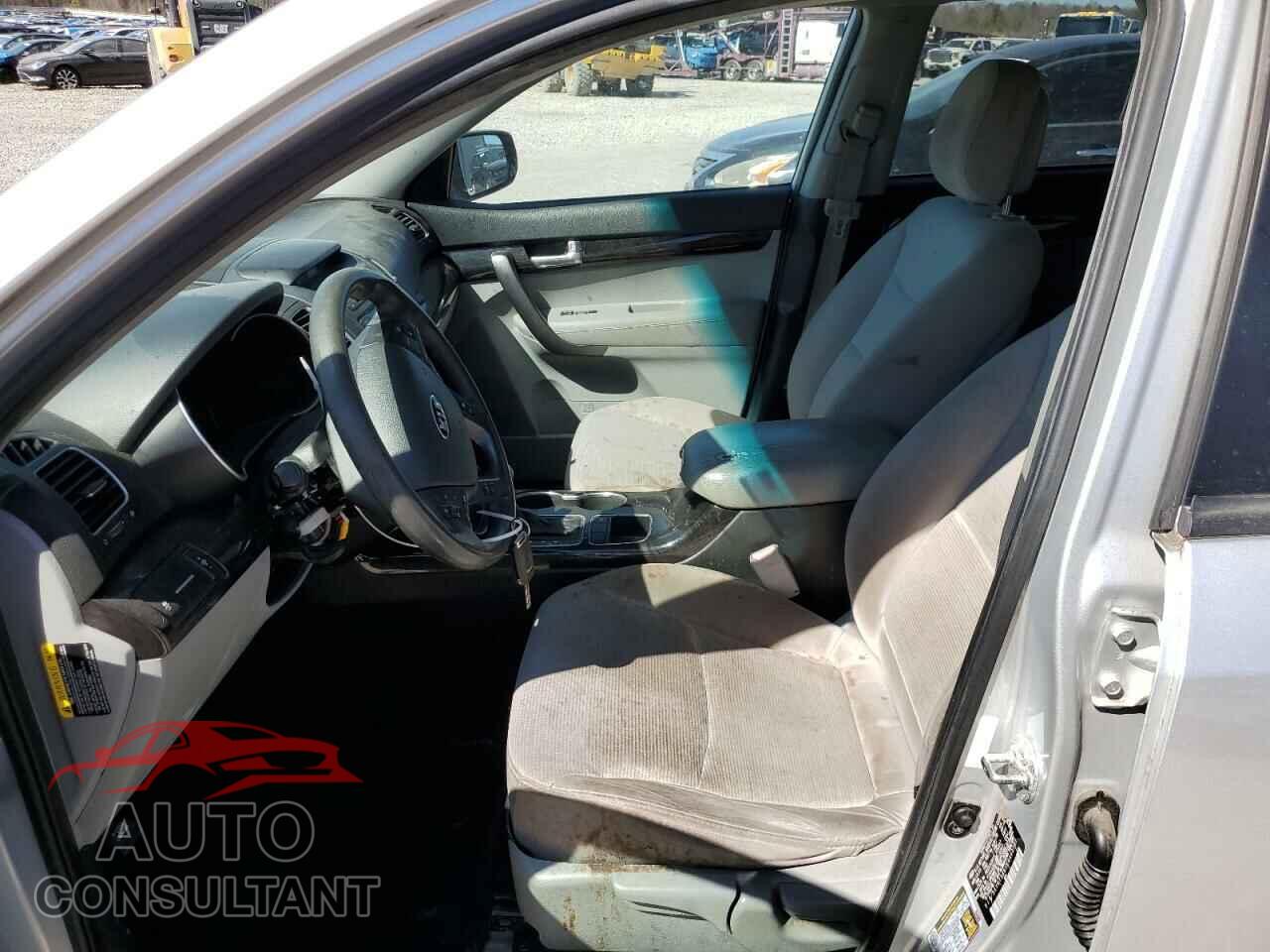 KIA SORENTO 2014 - 5XYKT3A61EG443702