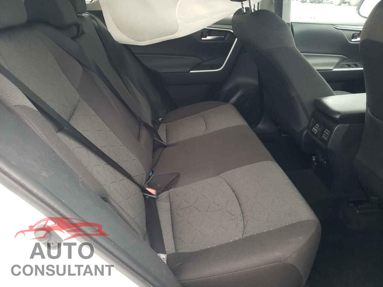 TOYOTA RAV4 2022 - 2T3W1RFV2NC178771