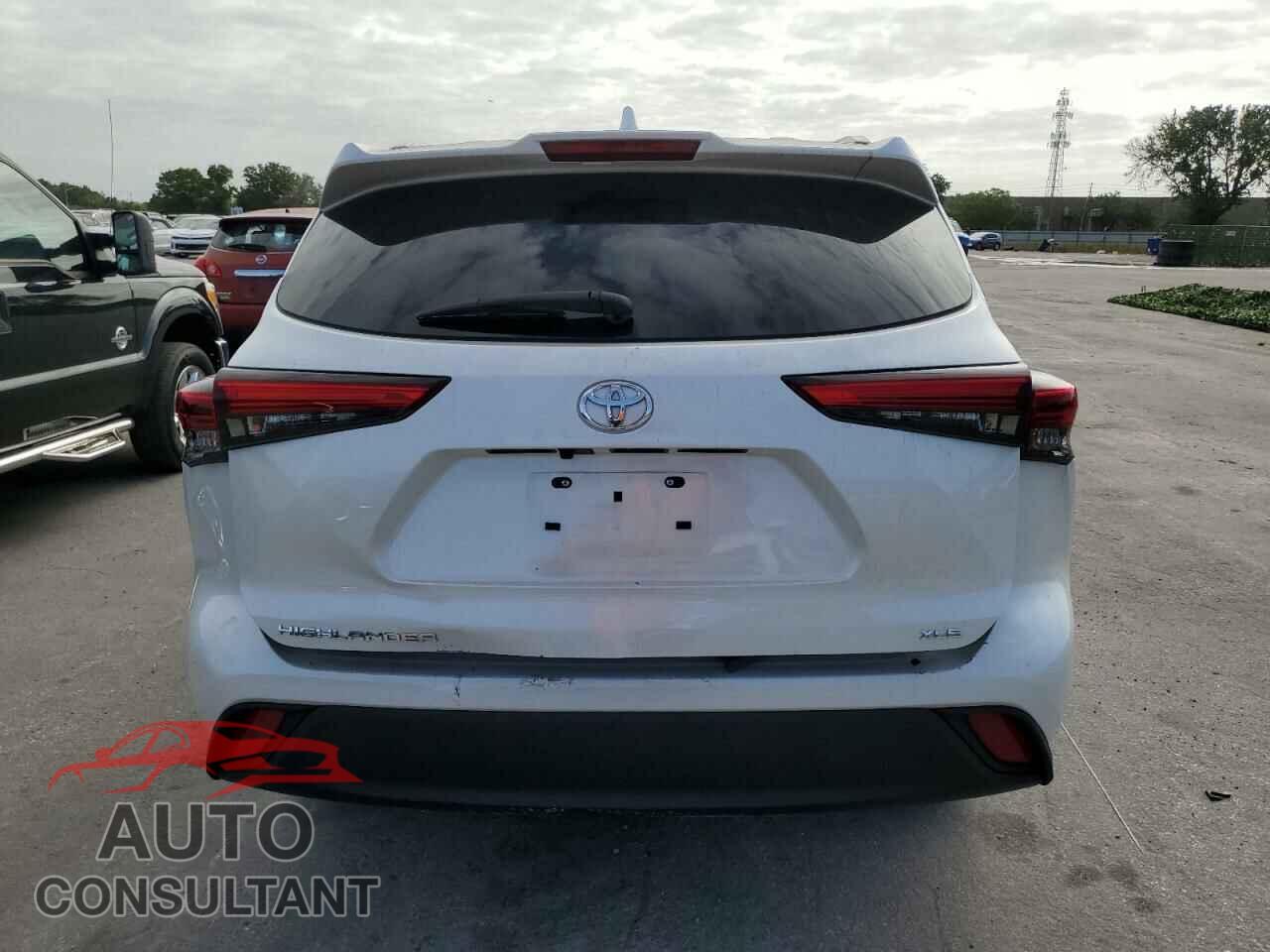 TOYOTA HIGHLANDER 2023 - 5TDKDRAH2PS022076