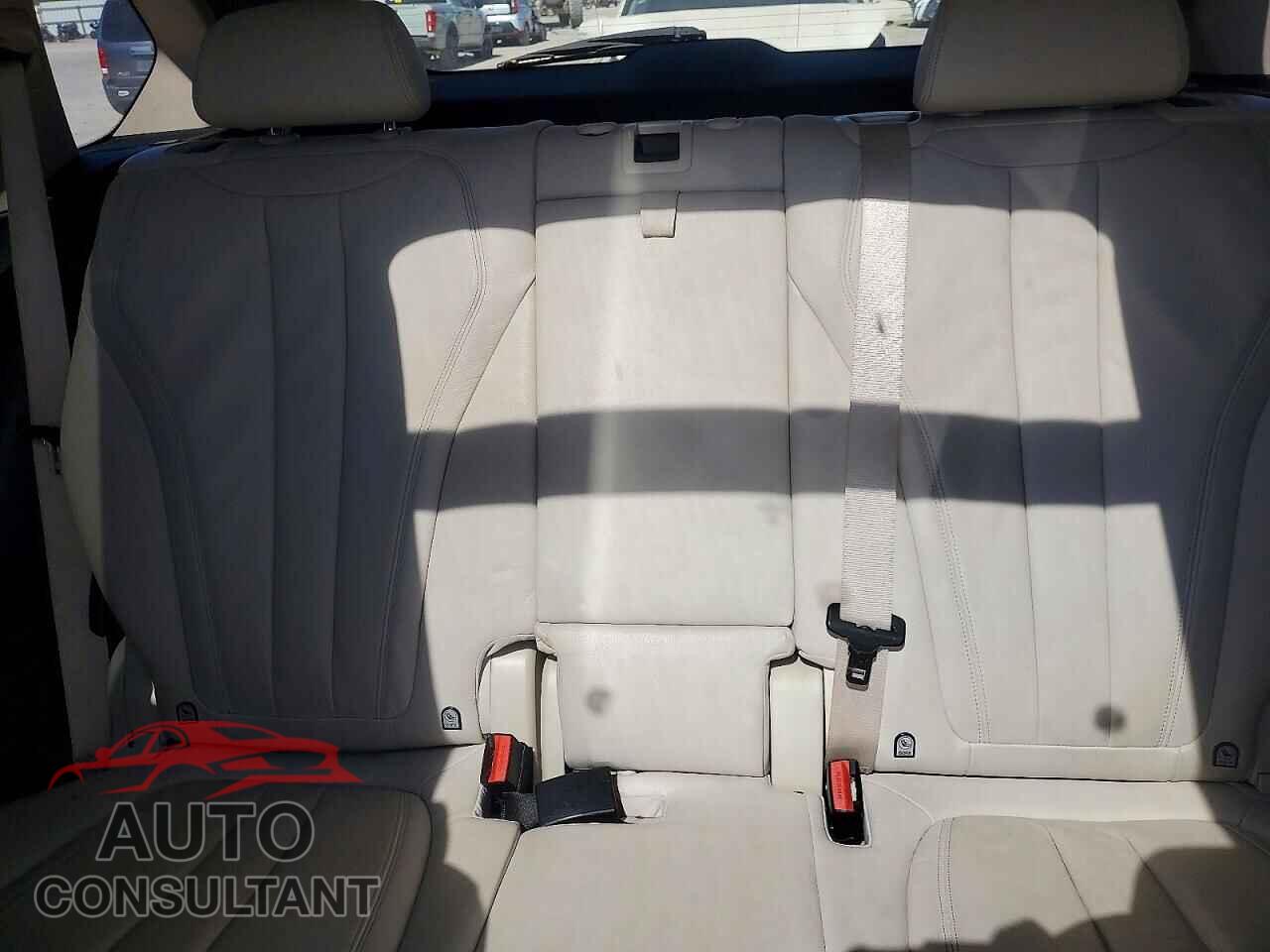 BMW X5 2014 - 5UXKR2C59E0C00188