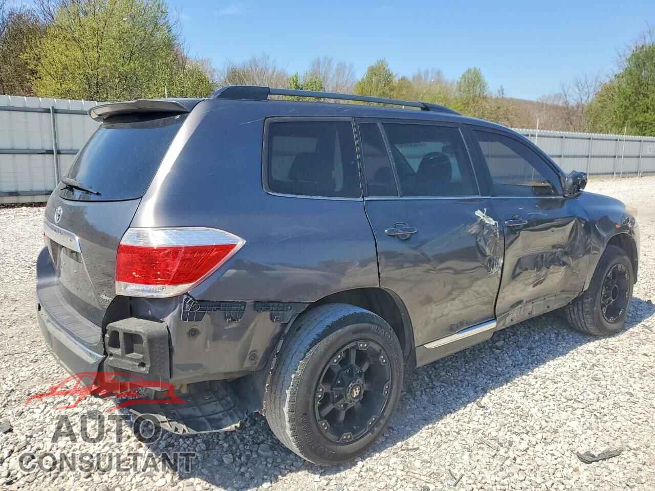 TOYOTA HIGHLANDER 2012 - 5TDBK3EH2CS130933