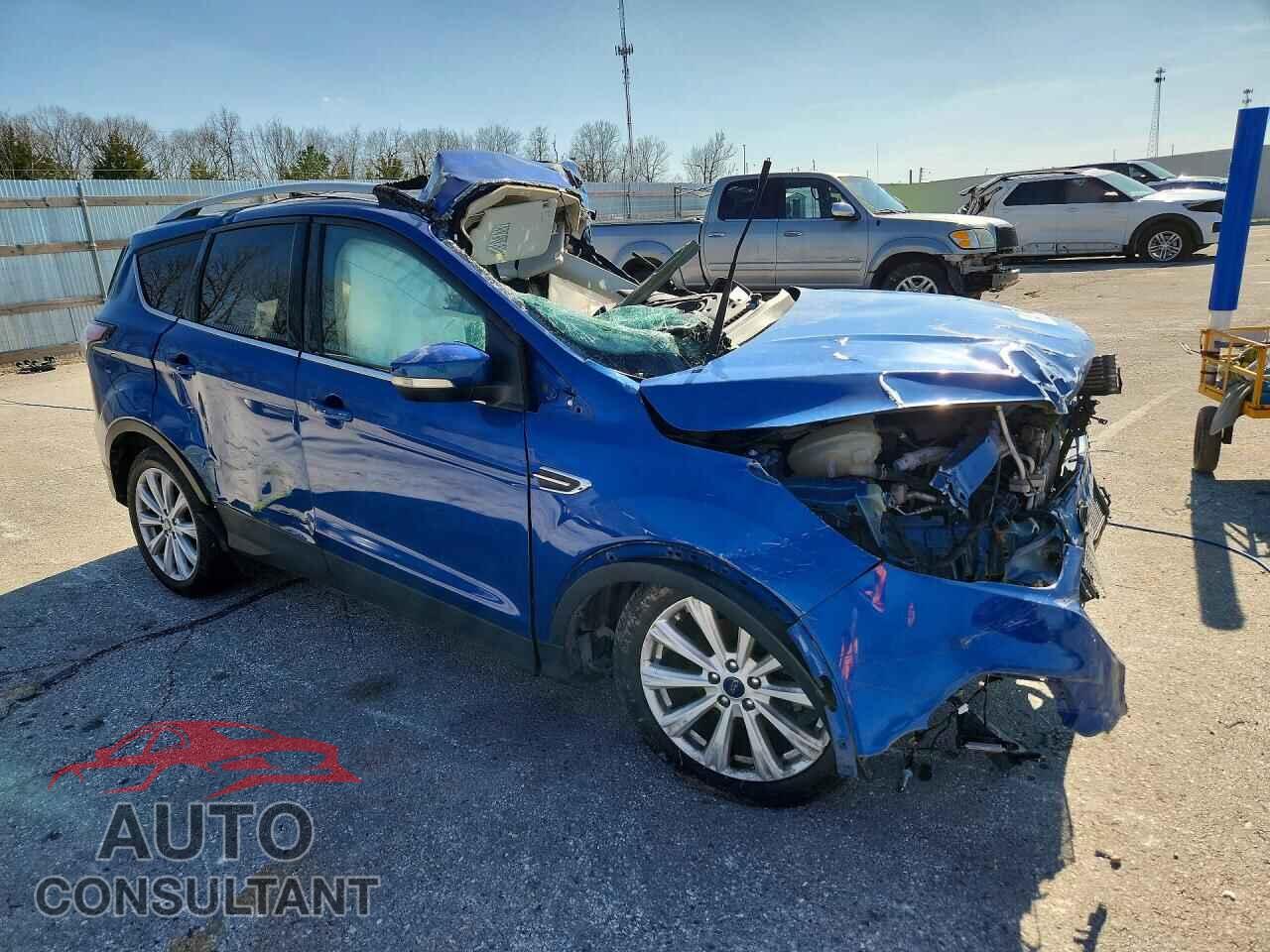 FORD ESCAPE 2017 - 1FMCU0JD0HUE70452