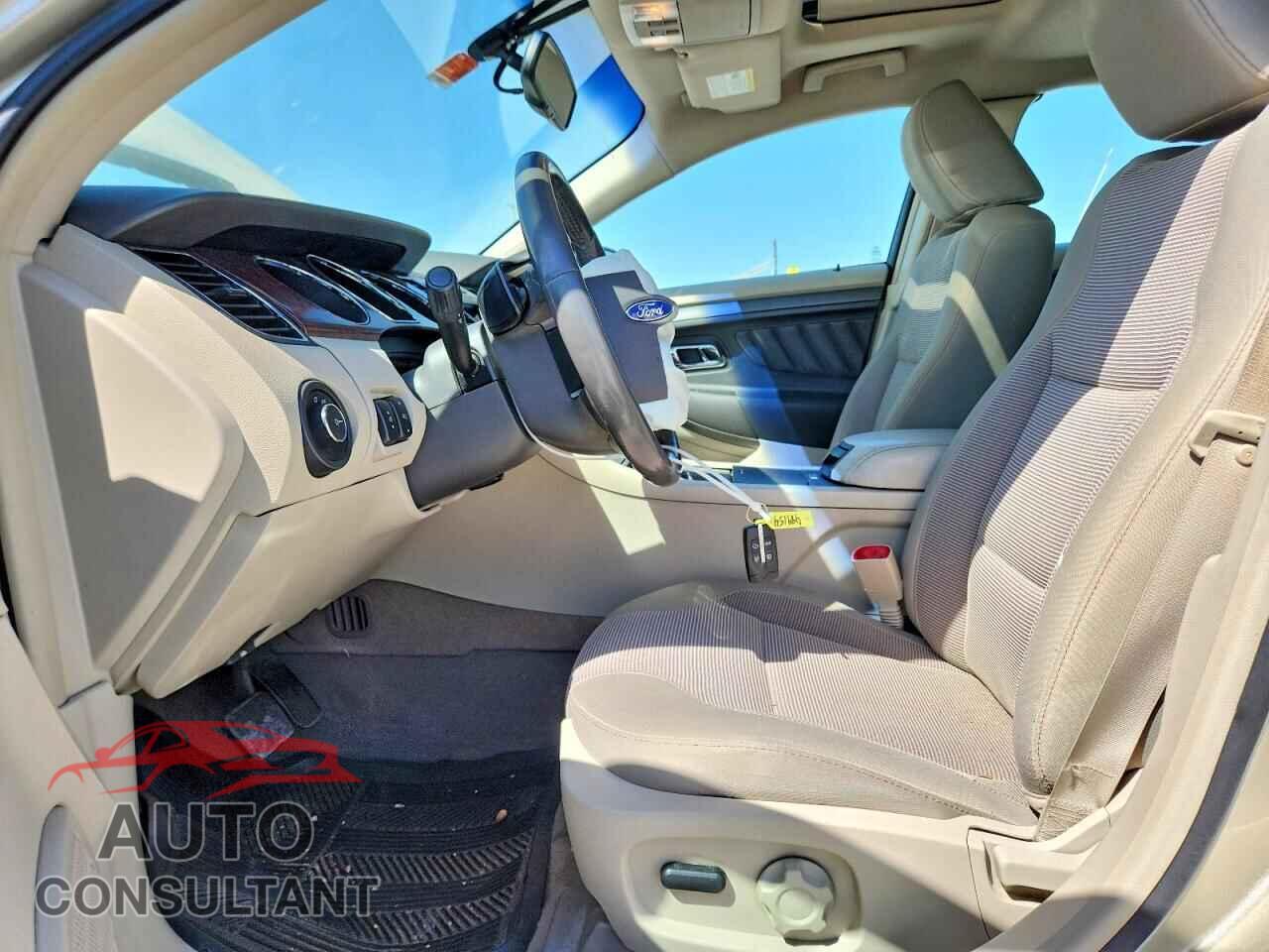 FORD TAURUS 2010 - 1FAHP2HWXAG132605