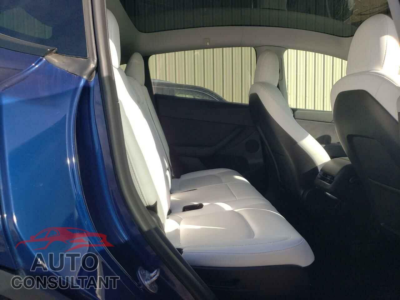 TESLA MODEL Y 2023 - 7SAYGAEE3PF648262