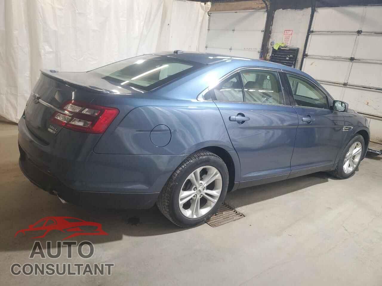FORD TAURUS 2018 - 1FAHP2H81JG116973