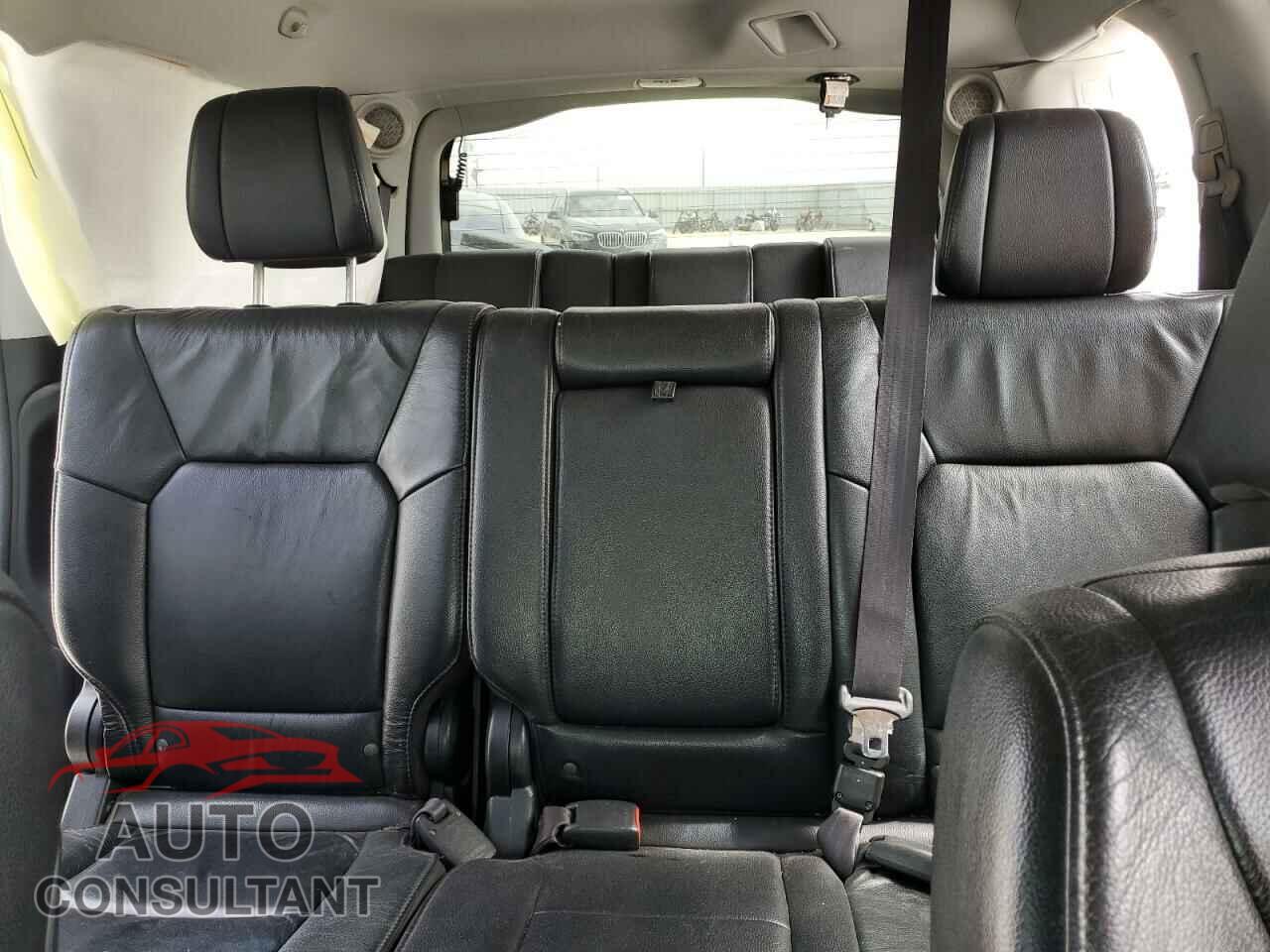 HONDA PILOT 2013 - 5FNYF3H94DB007174