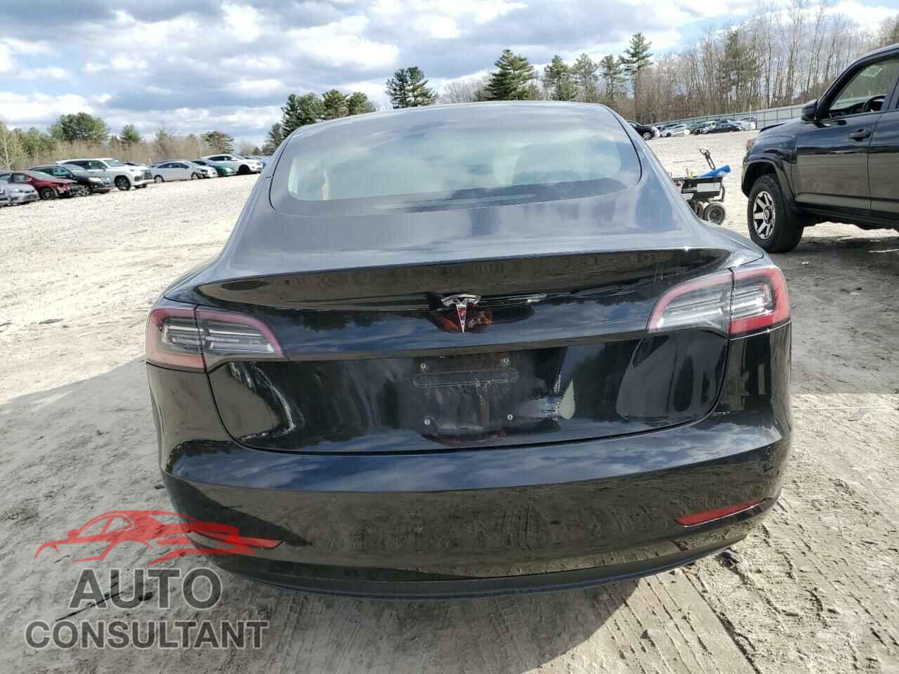 TESLA MODEL 3 2018 - 5YJ3E1EA1JF157349