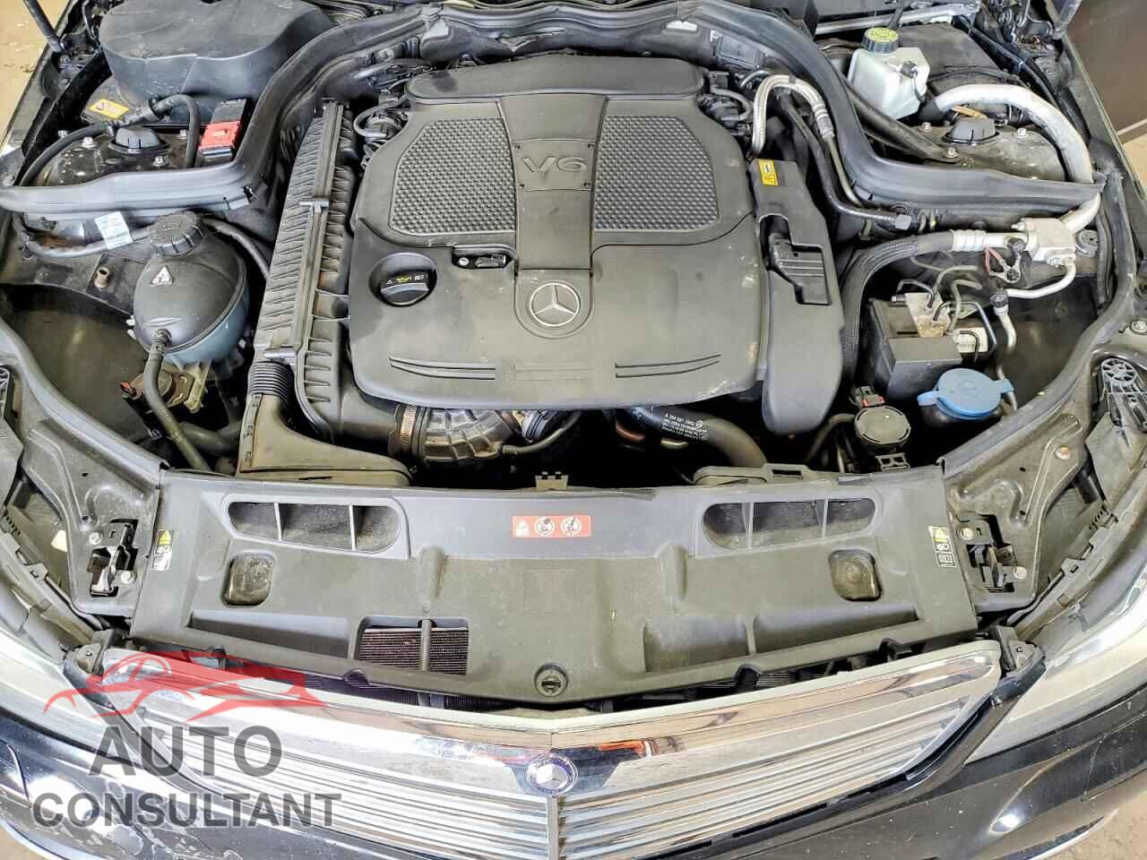 MERCEDES-BENZ C-CLASS 2013 - WDDGF8AB2DG052115
