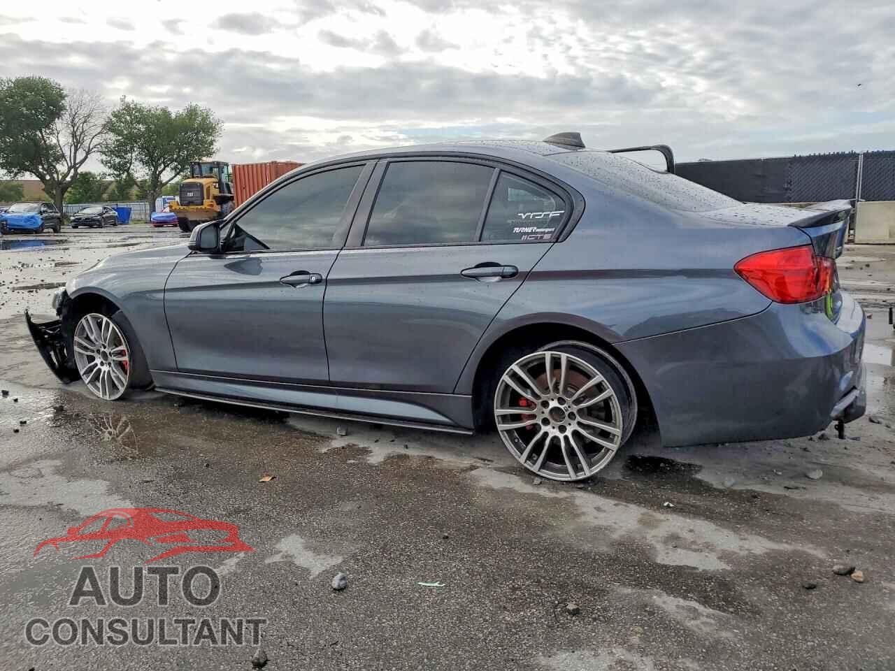 BMW 3 SERIES 2015 - WBA3B9C53FJ466380