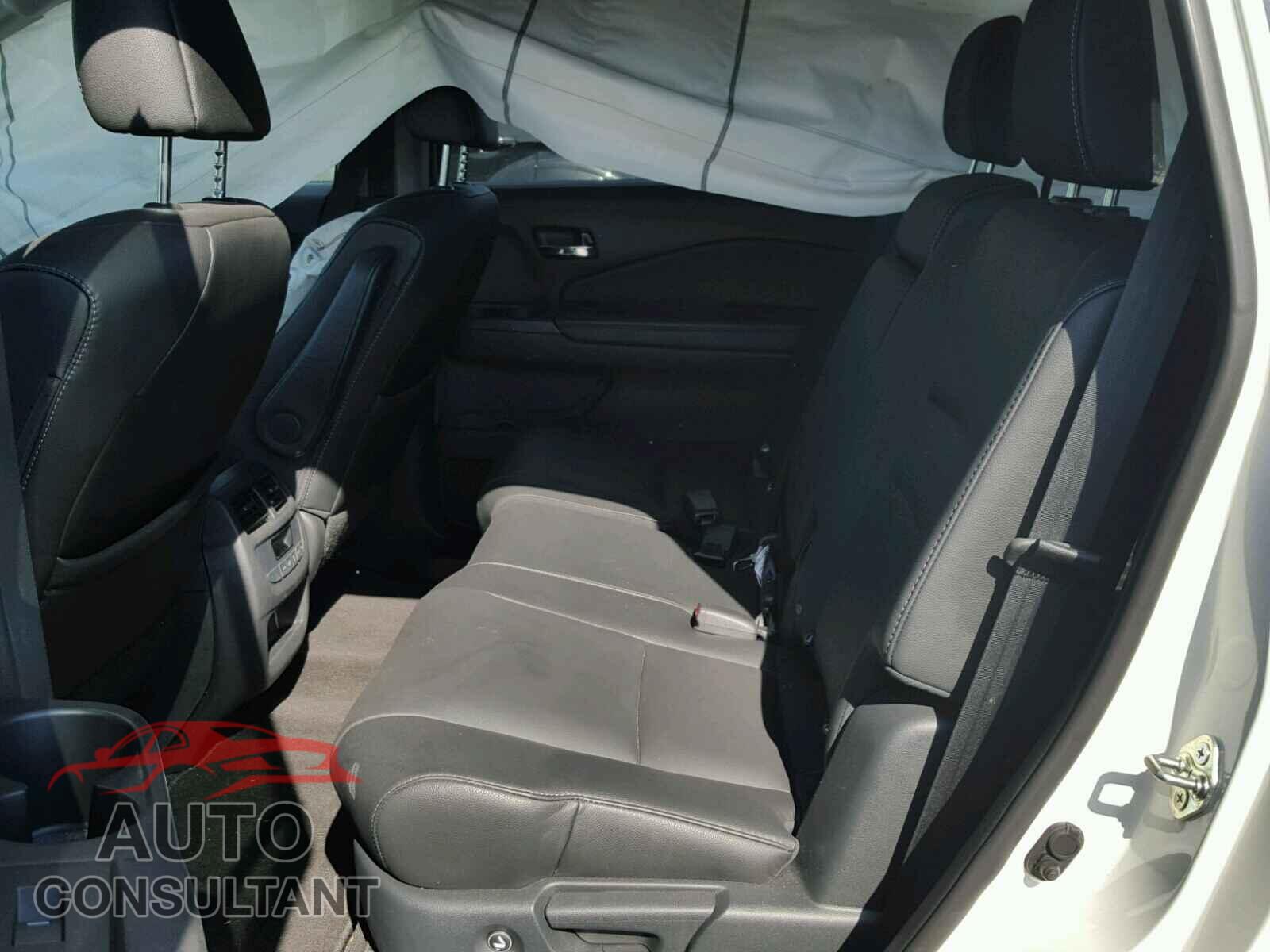 HONDA PILOT EXL 2017 - 5FNYF6H59HB032320