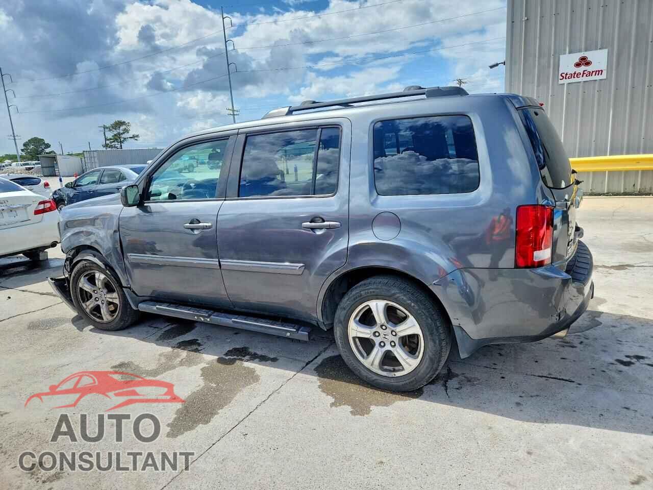 HONDA PILOT 2013 - 5FNYF4H50DB003559